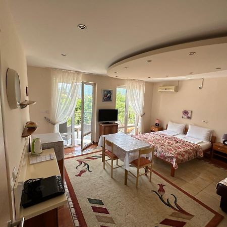 Villa Alla Bed And Breakfast Herceg Novi Zewnętrze zdjęcie