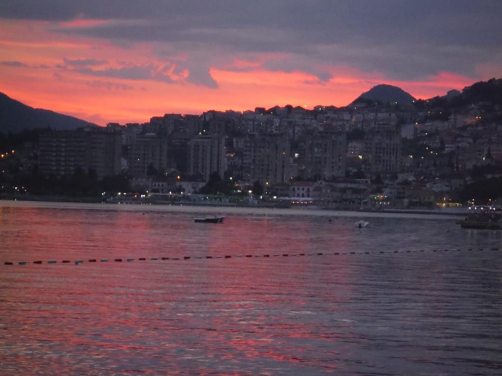 Villa Alla Bed And Breakfast Herceg Novi Zewnętrze zdjęcie